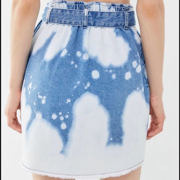 Urban Outfitters BDG Polly Bleached Denim Button up Jean Mini Skirt Size Med - Picture 3 of 10